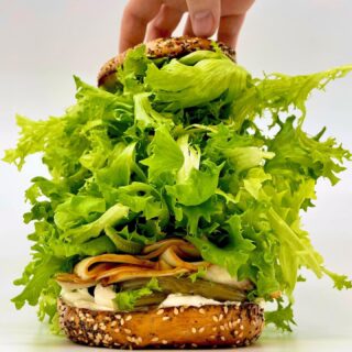 No more messin’ around. You really can’t have enough of our Northern Crunch on a sandwich. Seen here towering over @petitbrule smoked sturgeon, @buchipop burrow shop pickled scapes and cream cheese on a toasted @kettlemans bagel. #stackithigh

...

#ottawa #ottawafood #indoorfarm #lettuceeat #toronto #torontofood