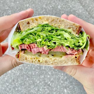 Stack it high. You can never have too much Northern Crunch on a sandwich. Also sandwiched: @mike.mckenzie.520125 Seed to Sausage smoked meat, @buchipop burrow shop pickles, @natsbreadco sourdough. 
...

#indoorfarm #lettuce #sandwich #yow #ottawa #ottawafoodie